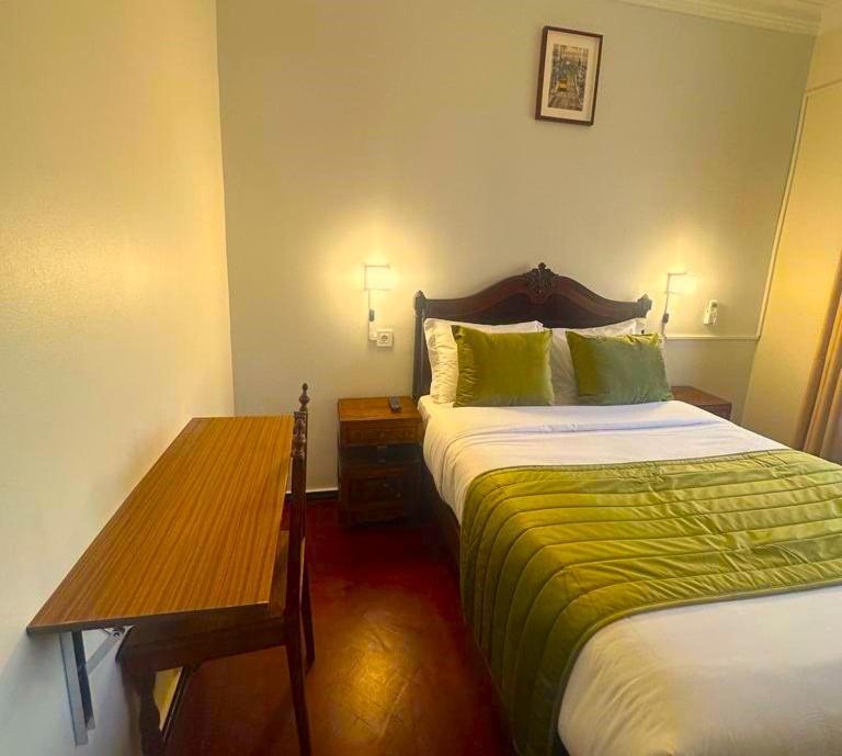 Lisabonna Guest House Амадора Екстериор снимка