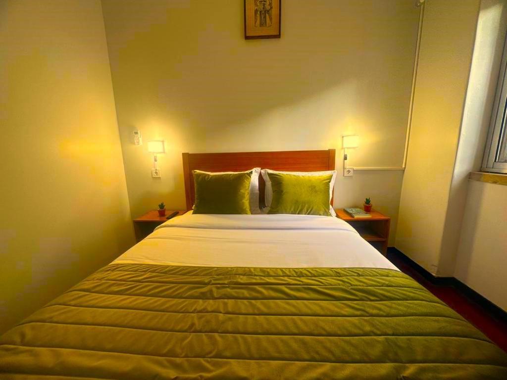 Lisabonna Guest House Амадора Екстериор снимка