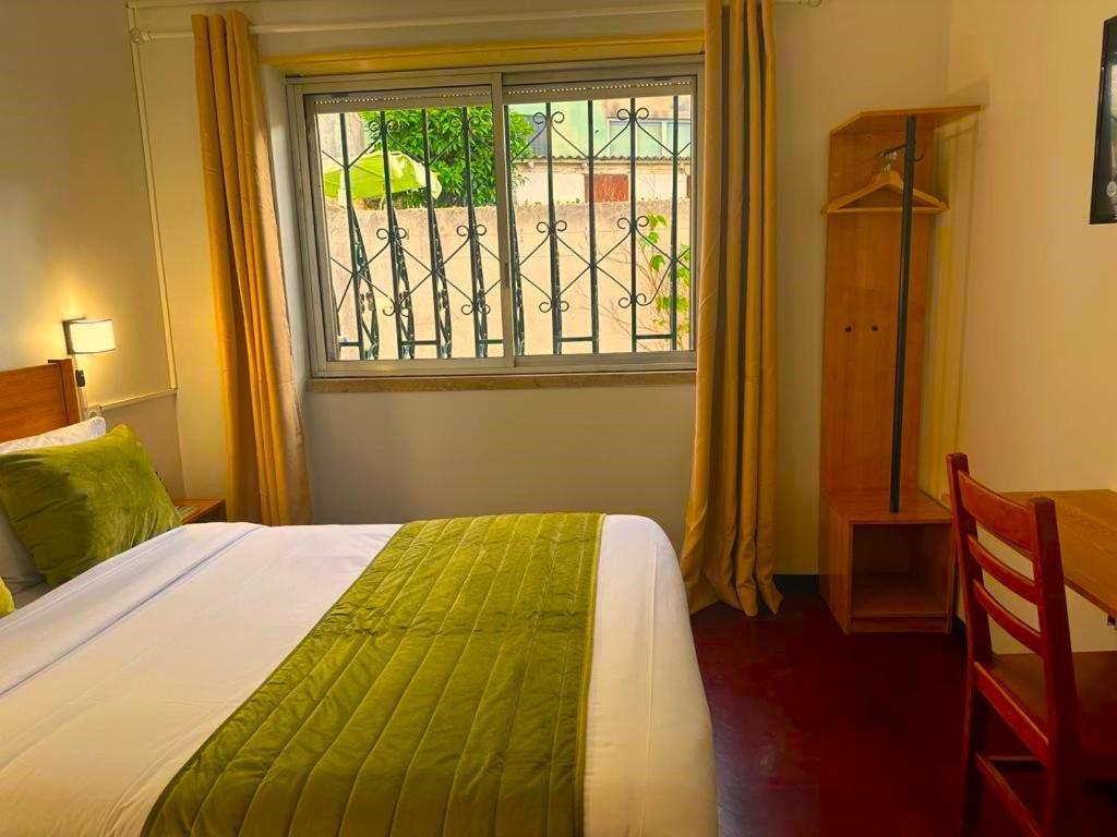Lisabonna Guest House Амадора Екстериор снимка