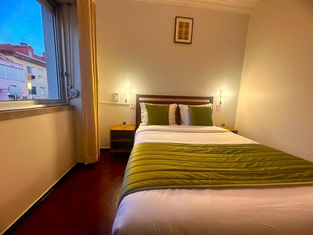 Lisabonna Guest House Амадора Екстериор снимка