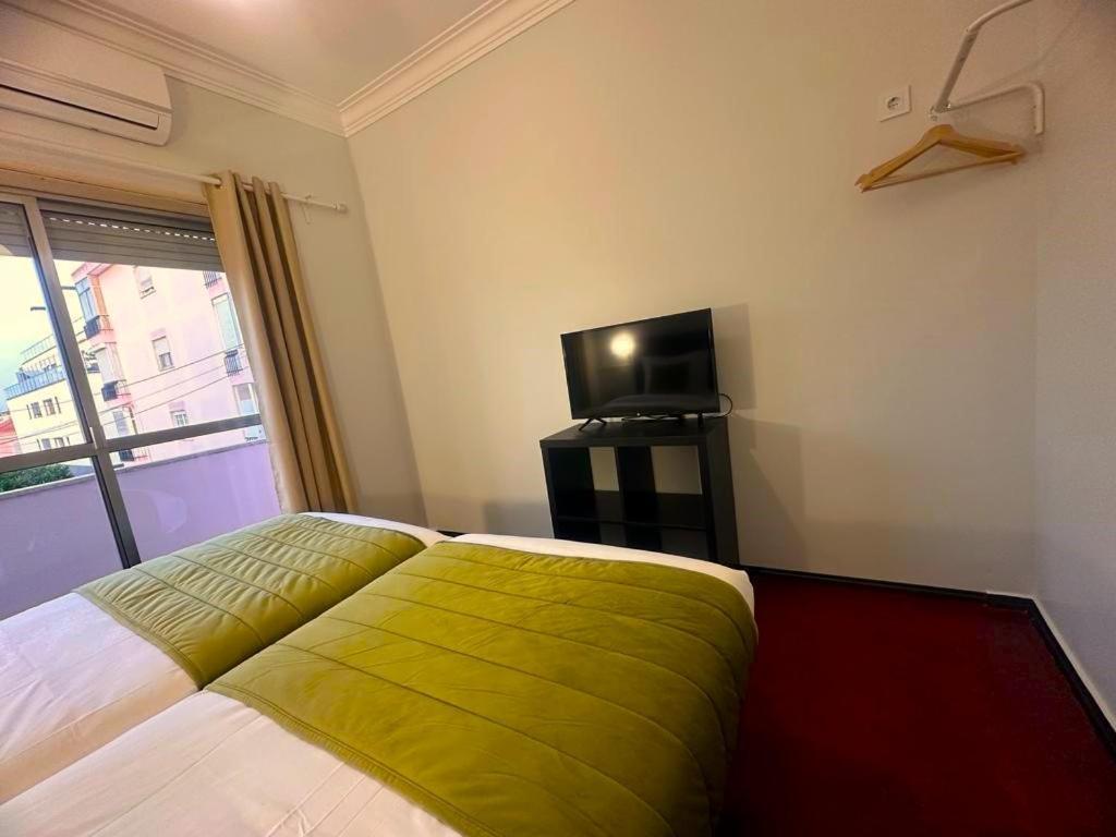Lisabonna Guest House Амадора Екстериор снимка