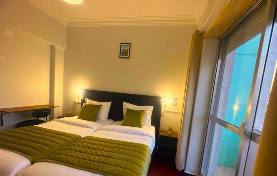 Lisabonna Guest House Амадора Екстериор снимка