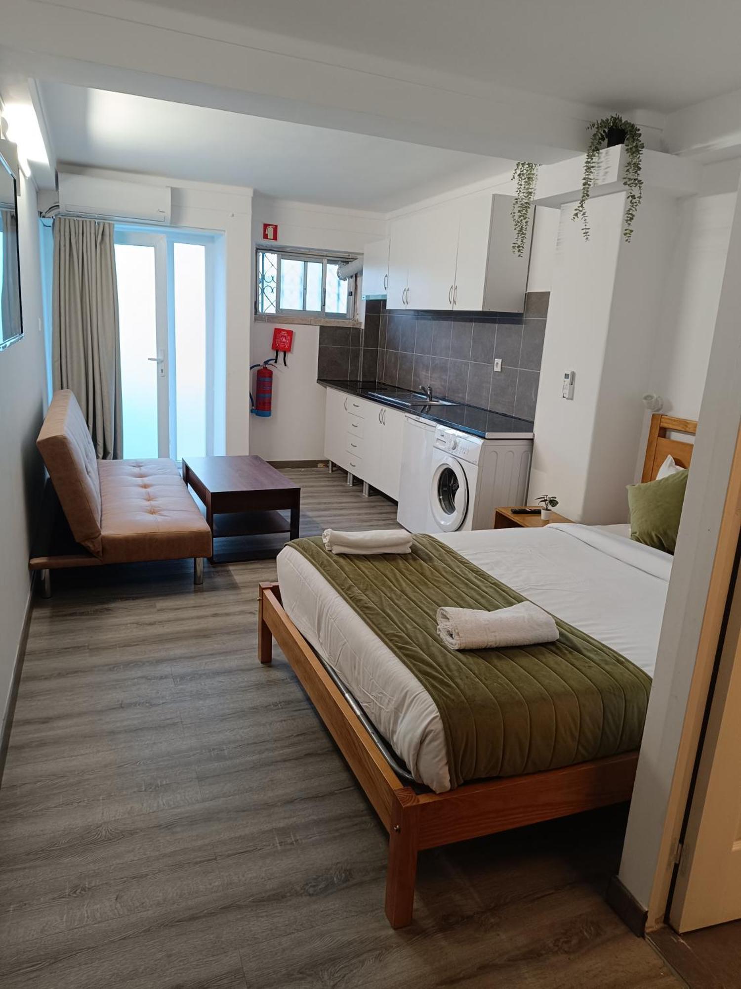 Lisabonna Guest House Амадора Екстериор снимка